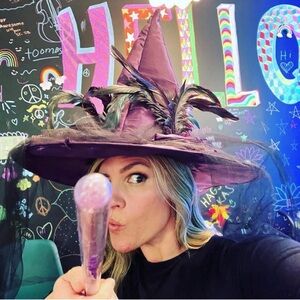 Meet your Posher, Holly